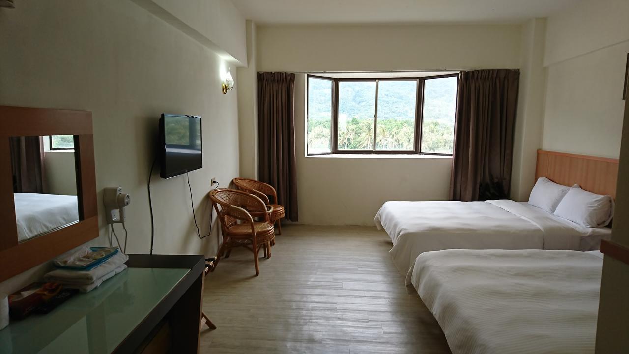 Angela Hotel Taitung Exterior photo